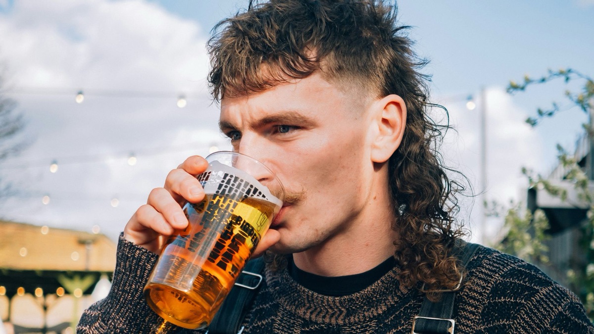 5 Popular Haircuts From The 80s