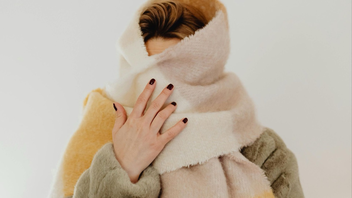5 Stunning Ways To Style A Blanket Scarf